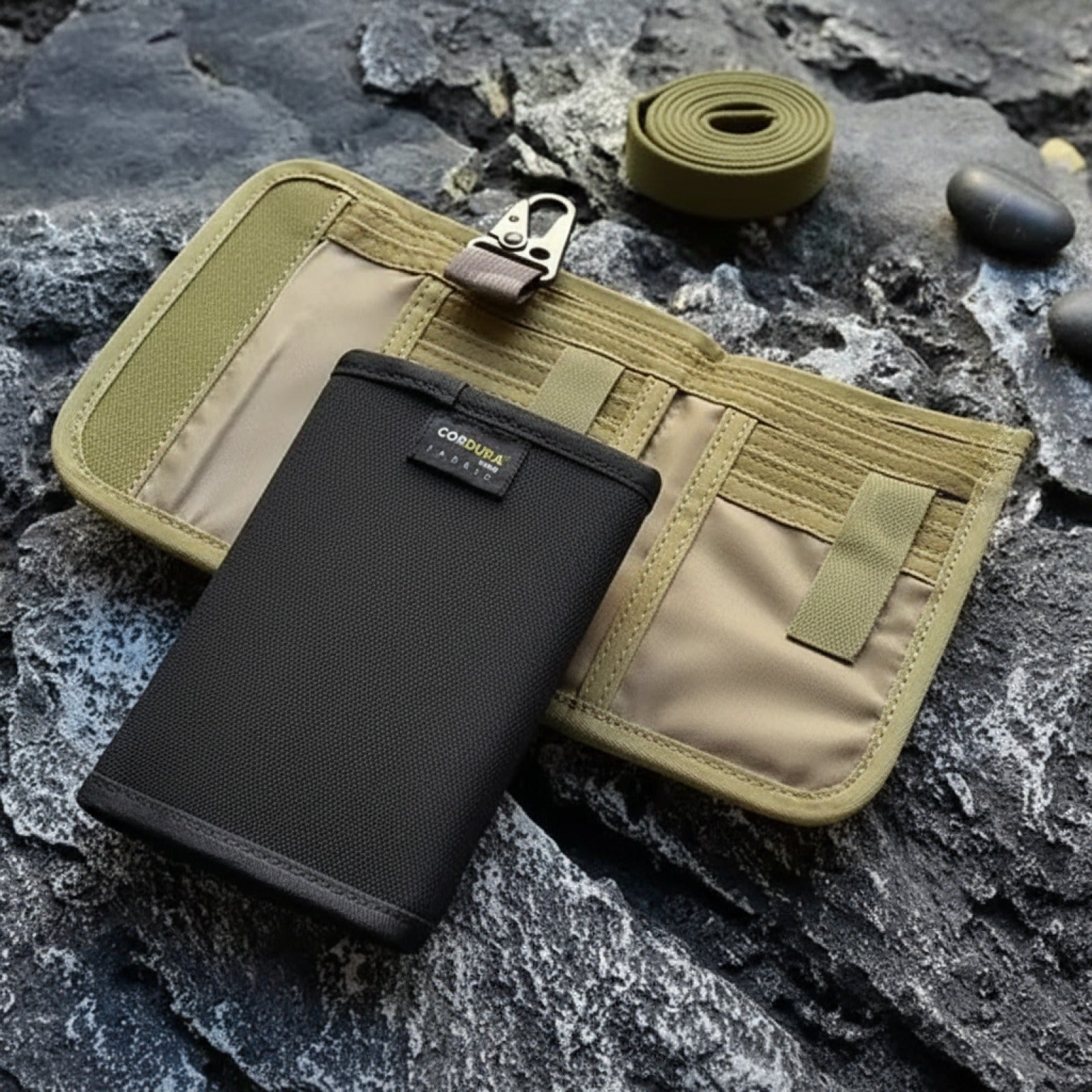 Portefeuille Nylon 3 Volets avec Multiples Fentes pour Cartes - Idéal Sport Outdoor